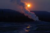 Sonnenaufgang am Old Faithful